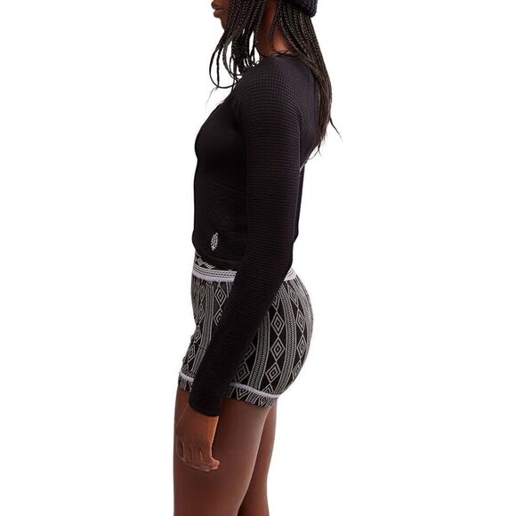 Free People Movement Bail Out Crop Thermal Knit Top in Black Size M/L NWT - Picture 3 of 8